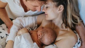 Lire la suite à propos de l’article Prénom rare : un couple choisit un prénom avec des chiffres romains pour son bébé
